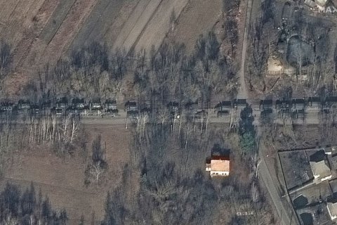 На супутникових знімках зафіксоване значне скупчення російських військ у напрямку Києва, - Maxar
