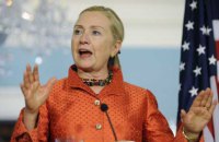 Клинтон пообещала трудоустроить супруга в случае победы