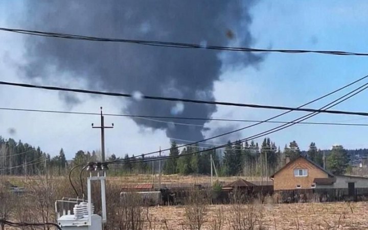 СБУ уразила російську нафтоперекачувальну станцію біля Пермі за 1500 км від України