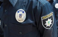 Полиция установила личность мужчины, облившего зеленкой Порошенко 