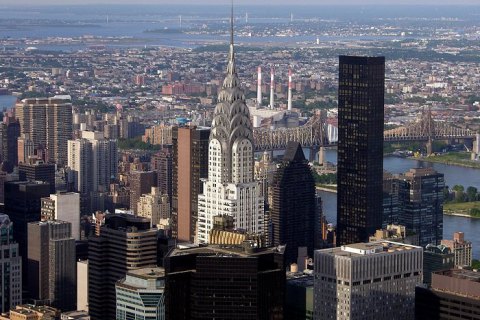 Знаменитый нью-йоркский небоскреб Chrysler Building выставлен на продажу