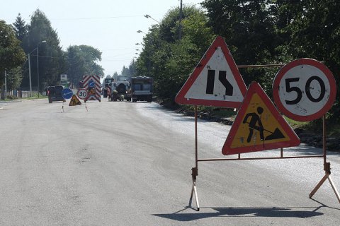 Директор асфальтобетонного заводу в Запоріжжі за рік "заощадив" понад 7 млн гривень на ремонті доріг