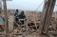 У Запорізькій області жінку врятували з-під завалів будинку, зруйнованого РФ