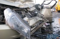 В лобовом столкновении автомобилей под Киевом пострадали два человека