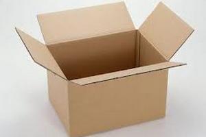 Кримський суд визнав картонну коробку прозорою