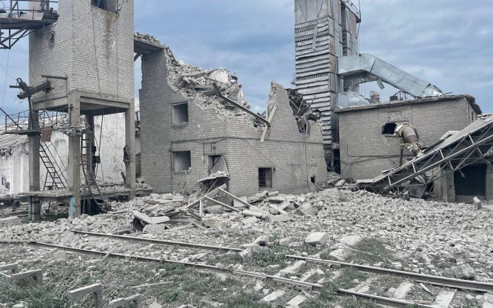 Российские войска обстреляли Доброполье, ранены 7 человек, в том числе трое детей