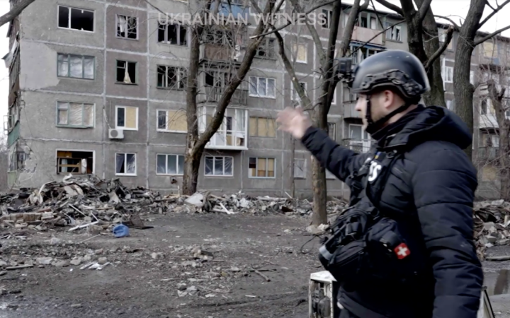 Постійні прильоти артилерії та порожні вулиці: “Український Свідок” показав, як живе прифронтовий Часів Яр