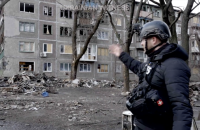 Постійні прильоти артилерії та порожні вулиці: “Український Свідок” показав, як живе прифронтовий Часів Яр