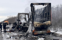 На Кіровоградщині зіштовхнулись вантажівка та автобус, обидва водії загинули