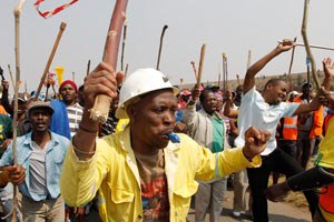 В ЮАР вновь бастуют шахтеры компании Lonmin