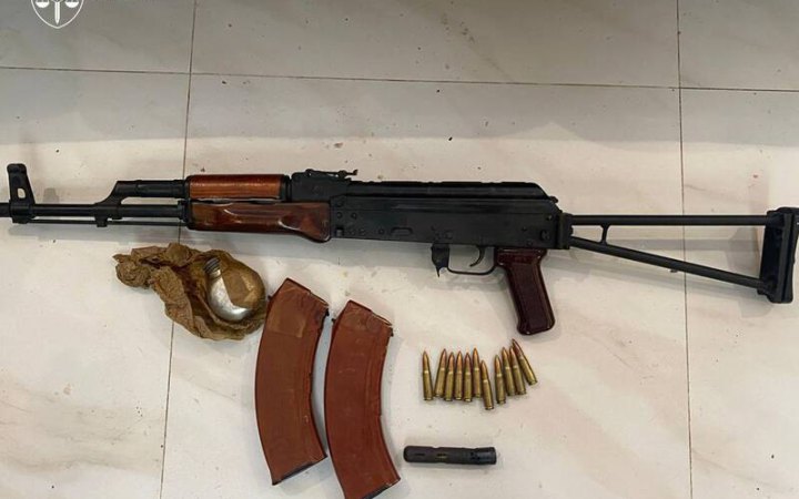 На Київщині викрили банду, яка погрожувала підприємцям підпалами