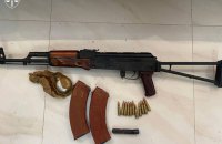 На Київщині викрили банду, яка погрожувала підприємцям підпалами