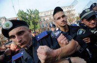 Милиция снова разгоняет уличных артистов в Киеве