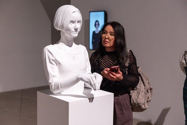 Скульптура Павли Нікітіної «Разом» присвячена її кримськотатарській подрузі та єдності Криму і України