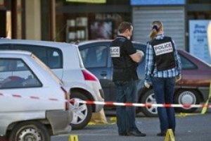 Убийца школьников во Франции может совершить новые нападения