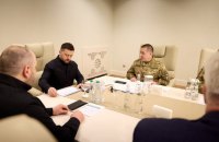 Зеленський в Азербайджані зустрівся із експертною командою, яка ділиться досвідом щодо захисту неба