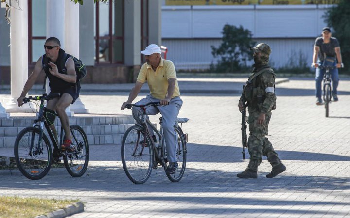 Російські окупанти закликають мешканців Бердянська евакуюватися до РФ