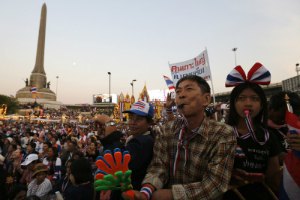 Влада Таїланду заборонила збиратися групами з більше ніж п'ять осіб