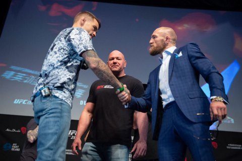 Стали известны гонорары Макгрегора и Порье за бой на турнире UFC 257
