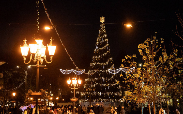 Миготливі різдвяні вогні можуть спричиняти дискомфорт, — дослідження The Conversation