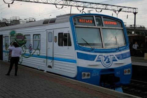 Киевская электричка три недели не будет ездить между Борщаговкой и Петровкой
