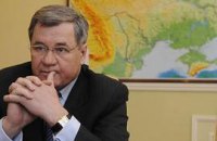 ​Янукович отправил Яцубу в Крым