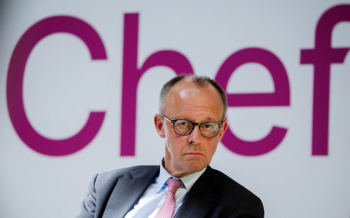 Мерц: у Німеччини немає жодних підстав для надання притулку біженцям з Сирії