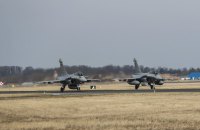 Минулого тижня винищувачі НАТО тричі злітали в повітря для ідентифікації та супроводу російських літаків