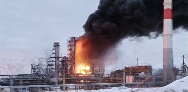 Пожежа на НПЗ Лукойл у Нижегородській області внаслідок атаки дрона, 12 березня 2024 р.