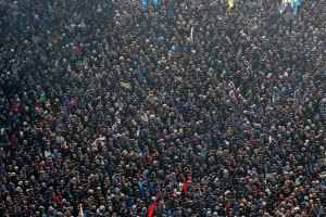 На Майдане Независимости собрались 50 тысяч человек