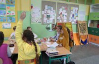 У Польщі українських дітей-біженців зобов’яжуть піти до місцевих шкіл