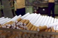 Liga: власник ПАОК став монопольним постачальником цигарок в ОРДЛО