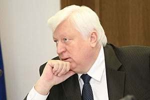 Пшонка: Тимошенко не має права лікуватися за кордоном