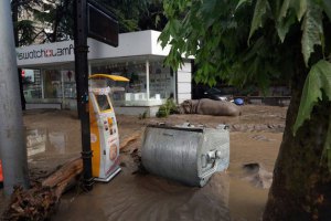 Число жертв наводнения в Тбилиси увеличилось до 12 человек