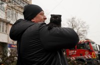 У Тернополі рятувальники знайшли під завалами двох кішок