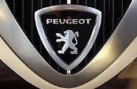Збитки Peugeot Citroen за півроку наблизилися до мільярда доларів