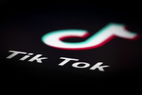 Суд временно запретил властям США ограничивать работу TikTok
