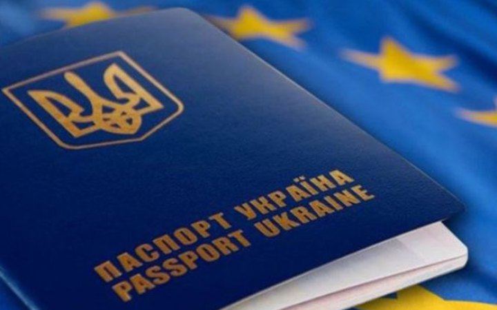 ​Затримали зловмисників, які пообіцяли росіянці за $10 тисяч українські паспорт і громадянство