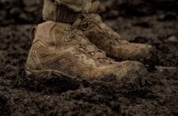 ДОТ вперше оголосив закупівлю демісезонних черевиків і маскувальних костюмів