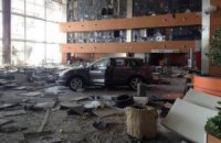 Від аеропорту Донецька залишилися зруйновані термінали і згоріла техніка