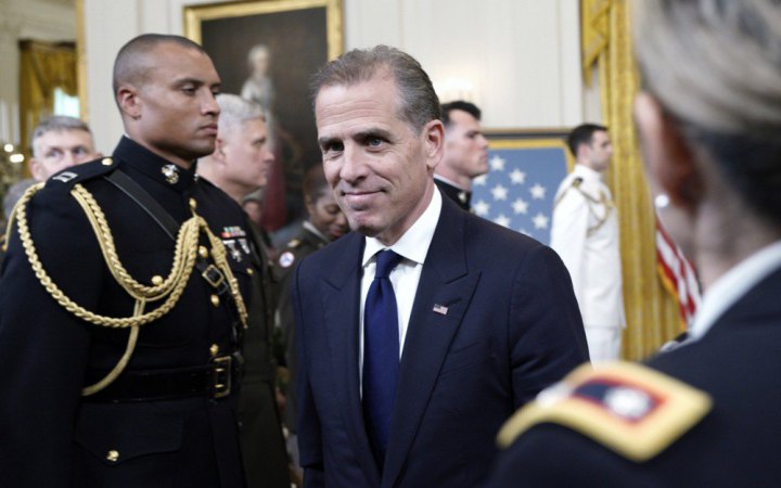 Син Байдена назвав Україну "гадючною ямою корупції" і розкритикував батька