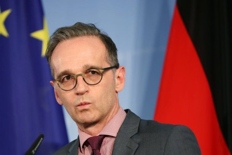 Министр иностранных дел Германии предлагает предоставить вакцинированным привилегии