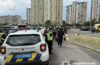 Підійшов до авто і вистрілив: у Києві невідомий убив чоловіка (доповнено)