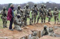Інструктори із Данії навчають українських військових у Великобританії