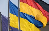 Германия поддержит отключение РФ от SWIFT, – Джозвяк