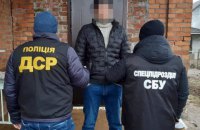 На Хмельнитчине полиция задержала криминального авторитета за незаконное пересечение границы
