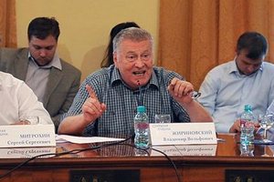 Жириновский отругал Водянову за помощь Крымску