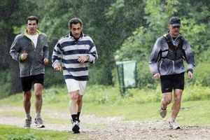 Колишній президент Франції повернувся в Париж
