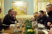 Зеленський обговорив із німецьким міністром оборони захист нового "зернового коридору" в Чорному морі
