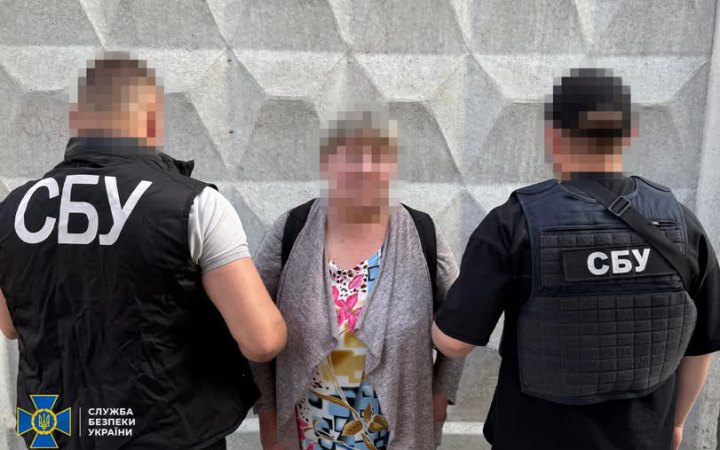 На Хмельниччині СБУ затримала коригувальницю російських ракет, яка виготовляла вибухівку для терактів